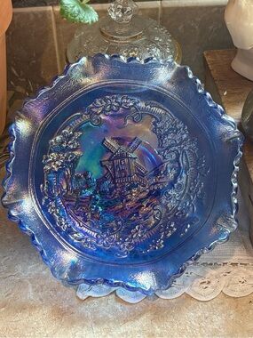Vintage L.E Smith Carnival Glass Windmill Iridescent Blue Ruffled Glass Bowl 8”